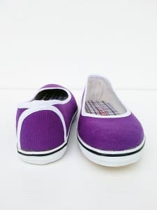 คัดชูสีม่วง - เบา -ใส่ง่าย - ไม่ลื้น-พืนยางพาราแท้