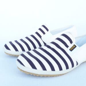 health fashion line black shoes